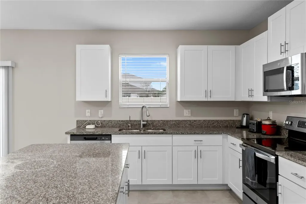 7109 Paradise Island Court Sun City Center FL 33573