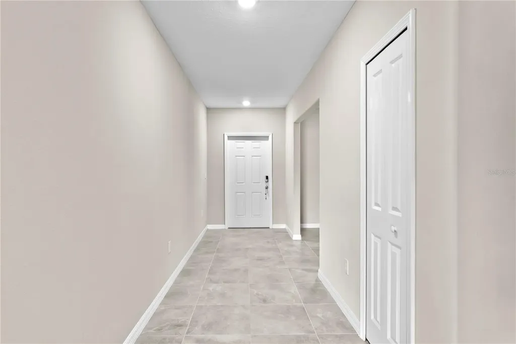 7109 Paradise Island Court Sun City Center FL 33573