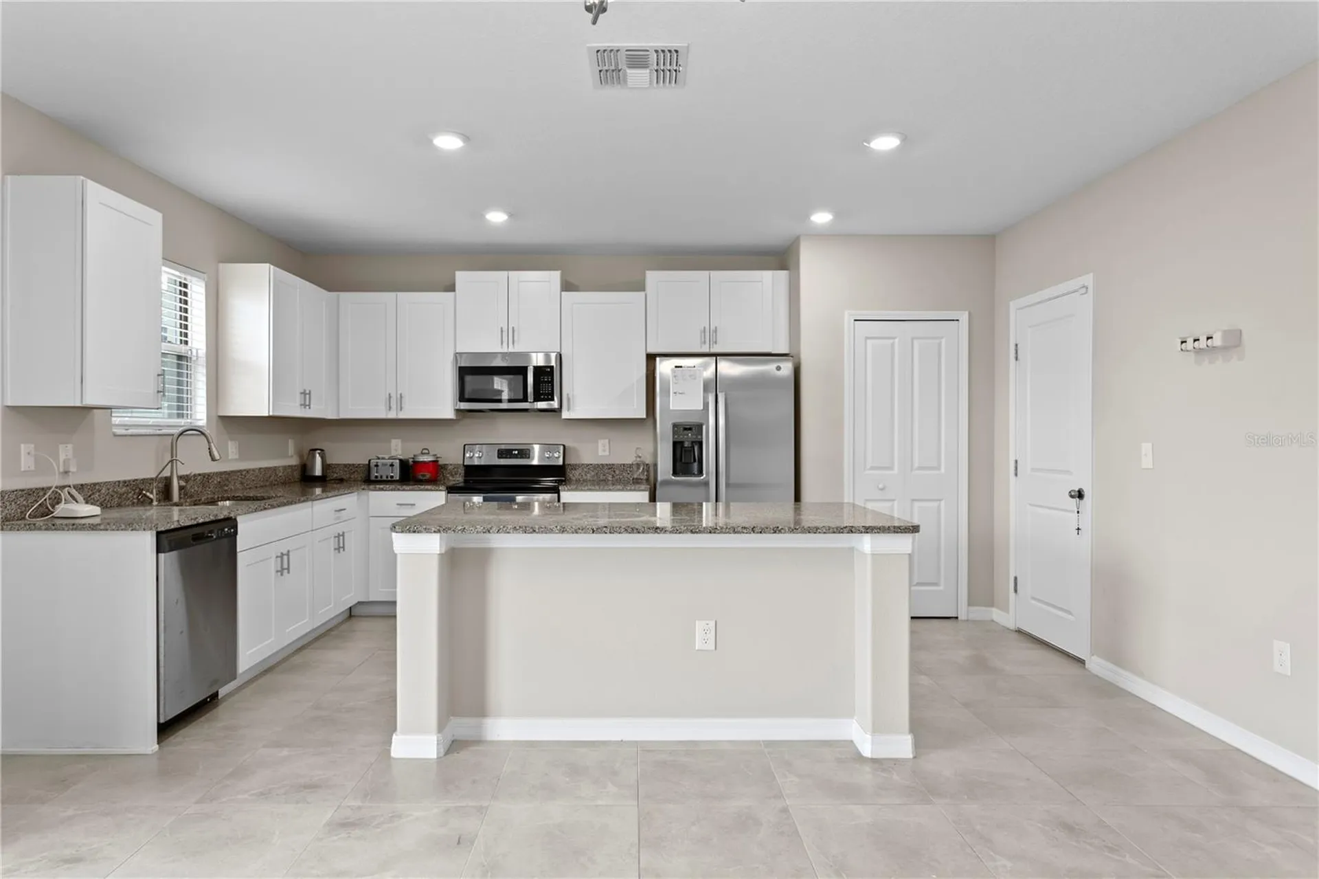 7109 Paradise Island Court Sun City Center FL 33573