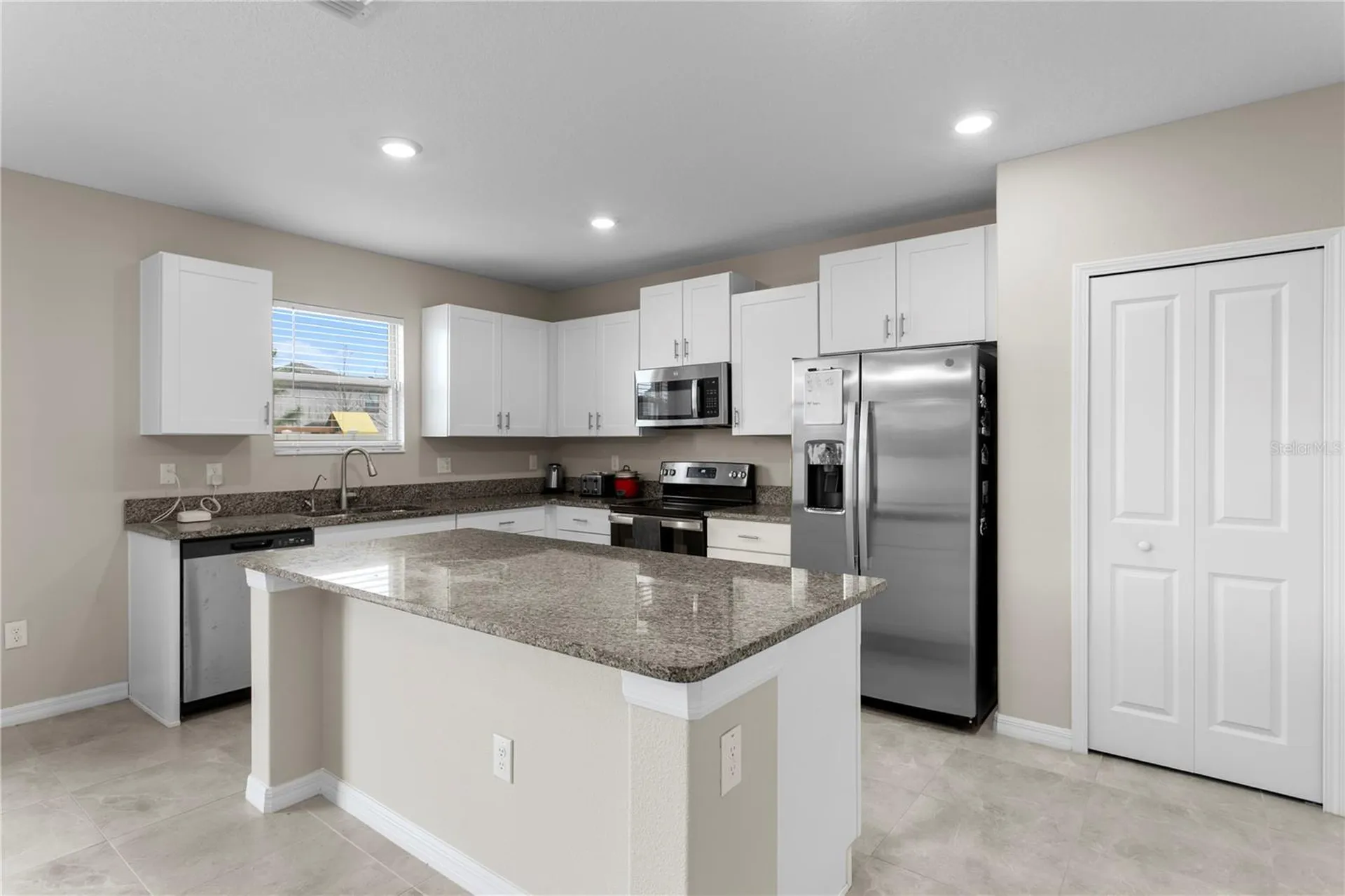 7109 Paradise Island Court Sun City Center FL 33573