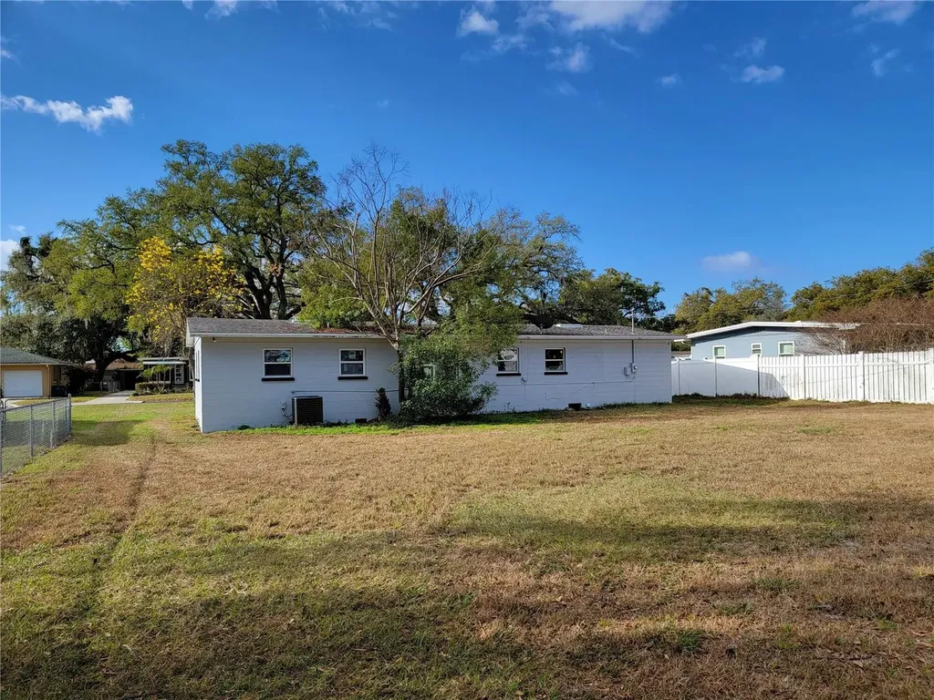 525 W Maxwell Street Lakeland FL 33803