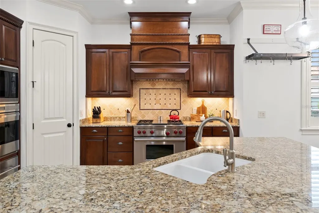 108 Bermuda Avenue Tampa FL 33606