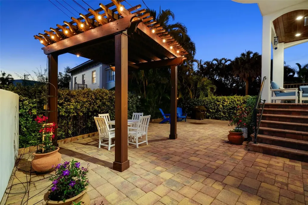108 Bermuda Avenue Tampa FL 33606