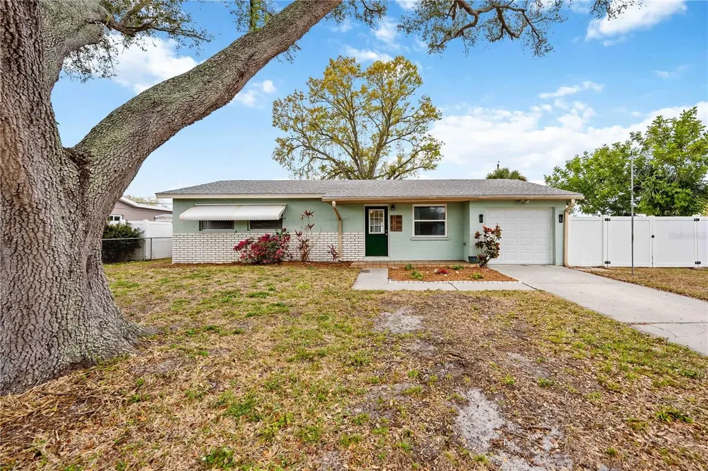 4112 36th Street W Bradenton FL 34205