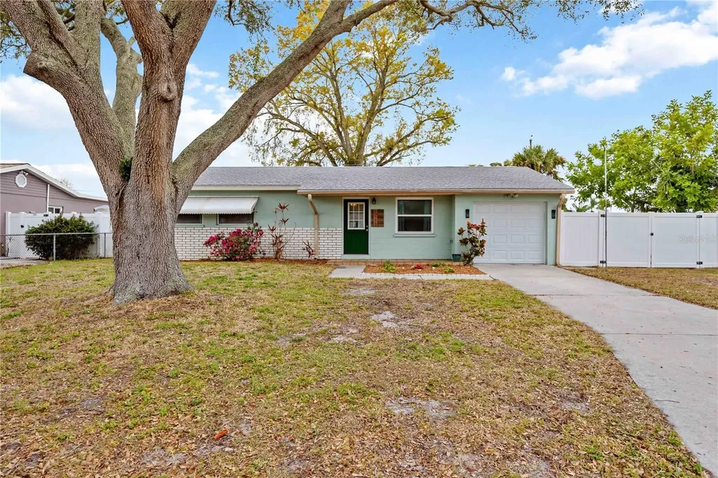 4112 36th Street W Bradenton FL 34205