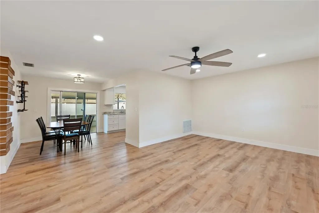 4112 36th Street W Bradenton FL 34205