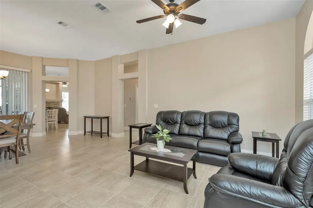 18810 Forest Glen Court Tampa FL 33647