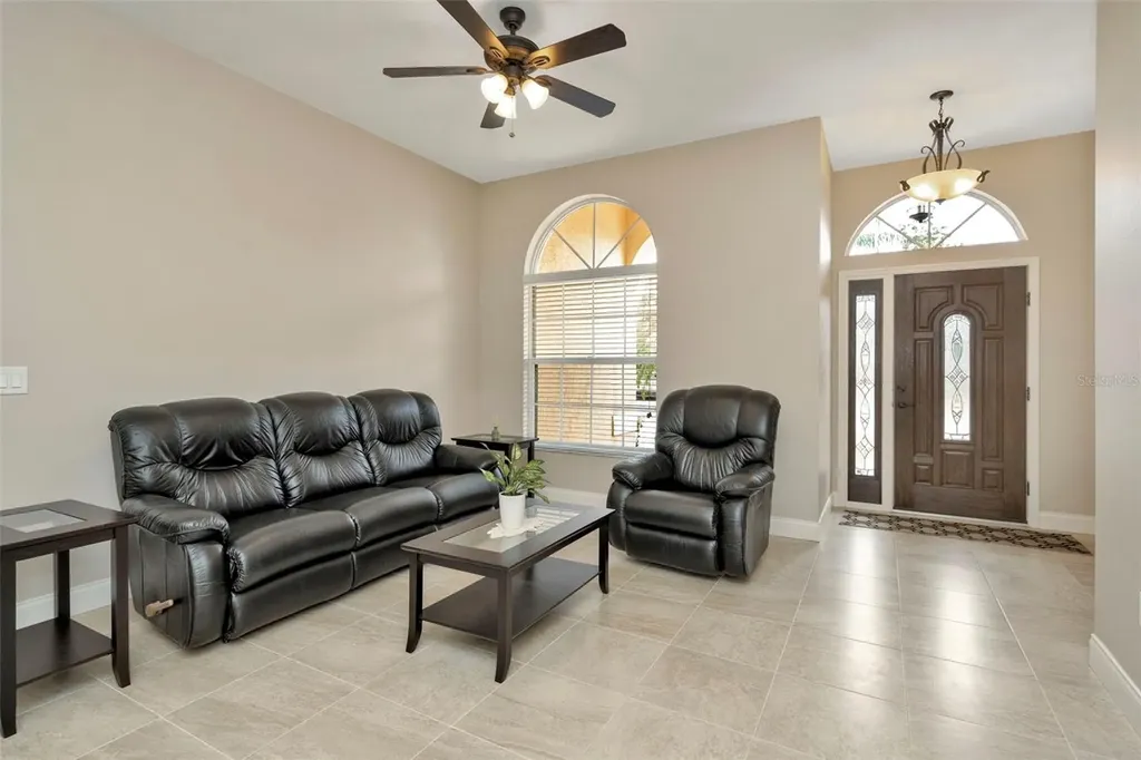 18810 Forest Glen Court Tampa FL 33647