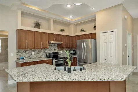 18810 Forest Glen Court Tampa FL 33647