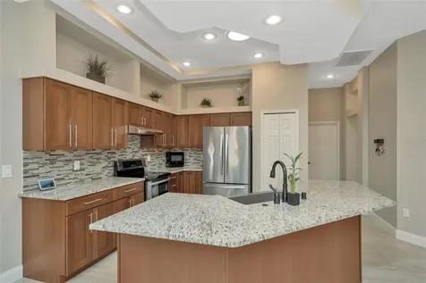 18810 Forest Glen Court Tampa FL 33647