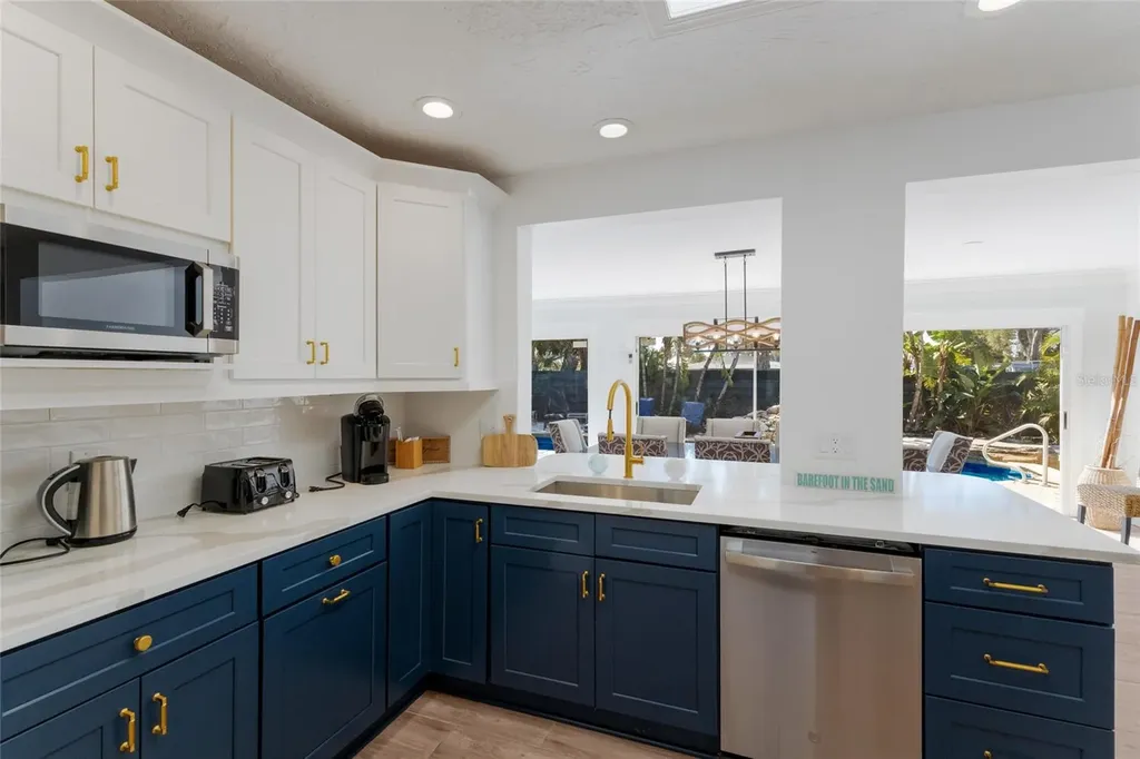 419 Clark Drive Holmes Beach FL 34217