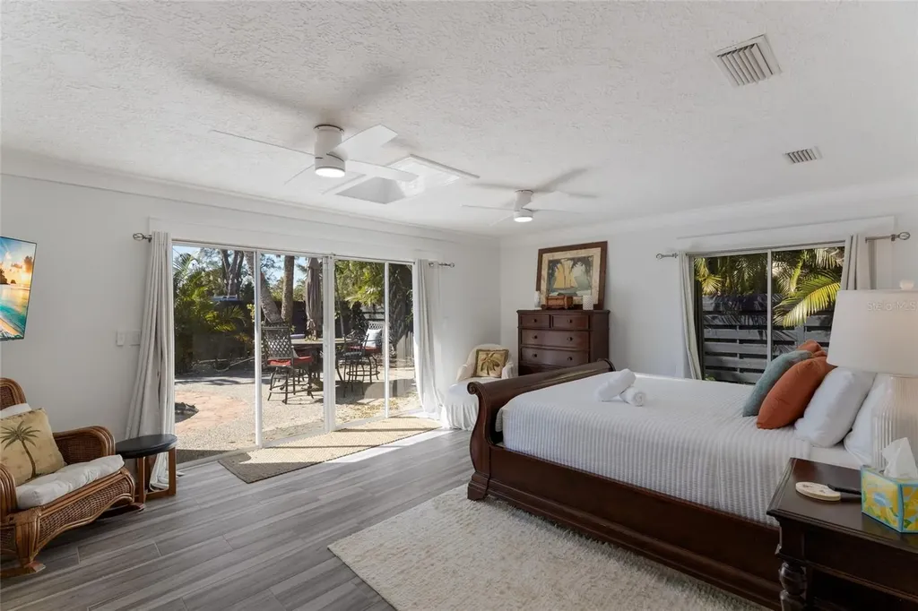 419 Clark Drive Holmes Beach FL 34217