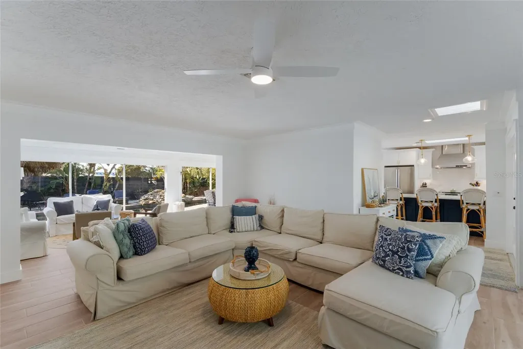 419 Clark Drive Holmes Beach FL 34217