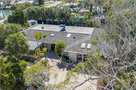 419 Clark Drive Holmes Beach FL 34217