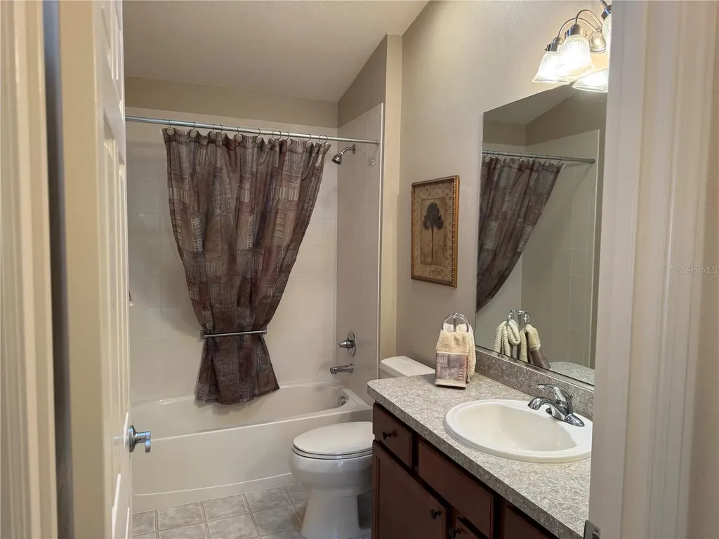 2000 Goldenrod Court The Villages FL 32162