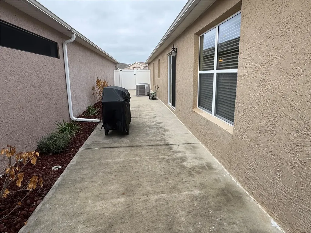 2000 Goldenrod Court The Villages FL 32162