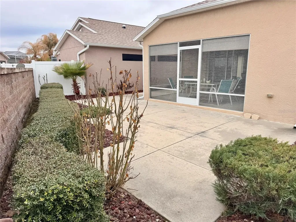 2000 Goldenrod Court The Villages FL 32162