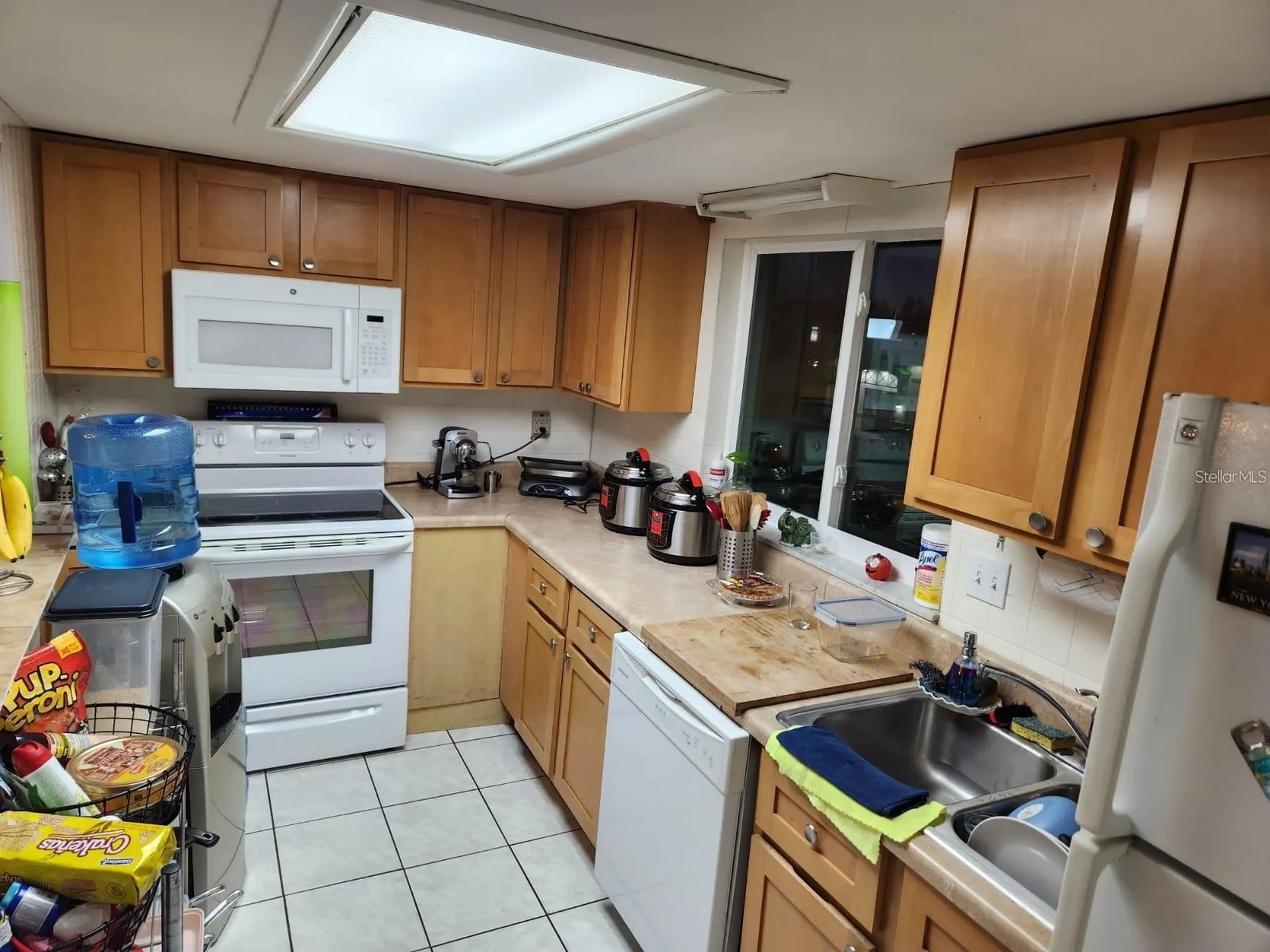 3801 S Lake Drive Tampa FL 33614