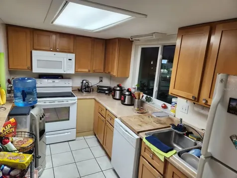 3801 S Lake Drive Tampa FL 33614