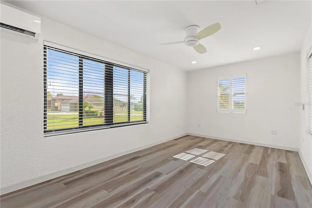 561 Meandering Way Polk City FL 33868