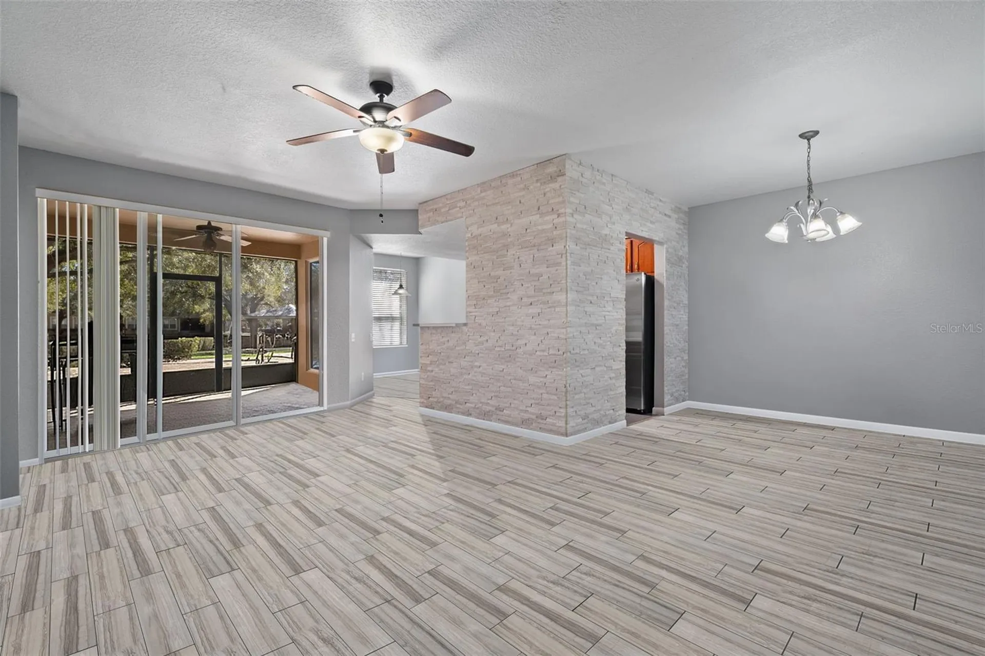 2595 Metro Sevilla Drive Orlando FL 32835