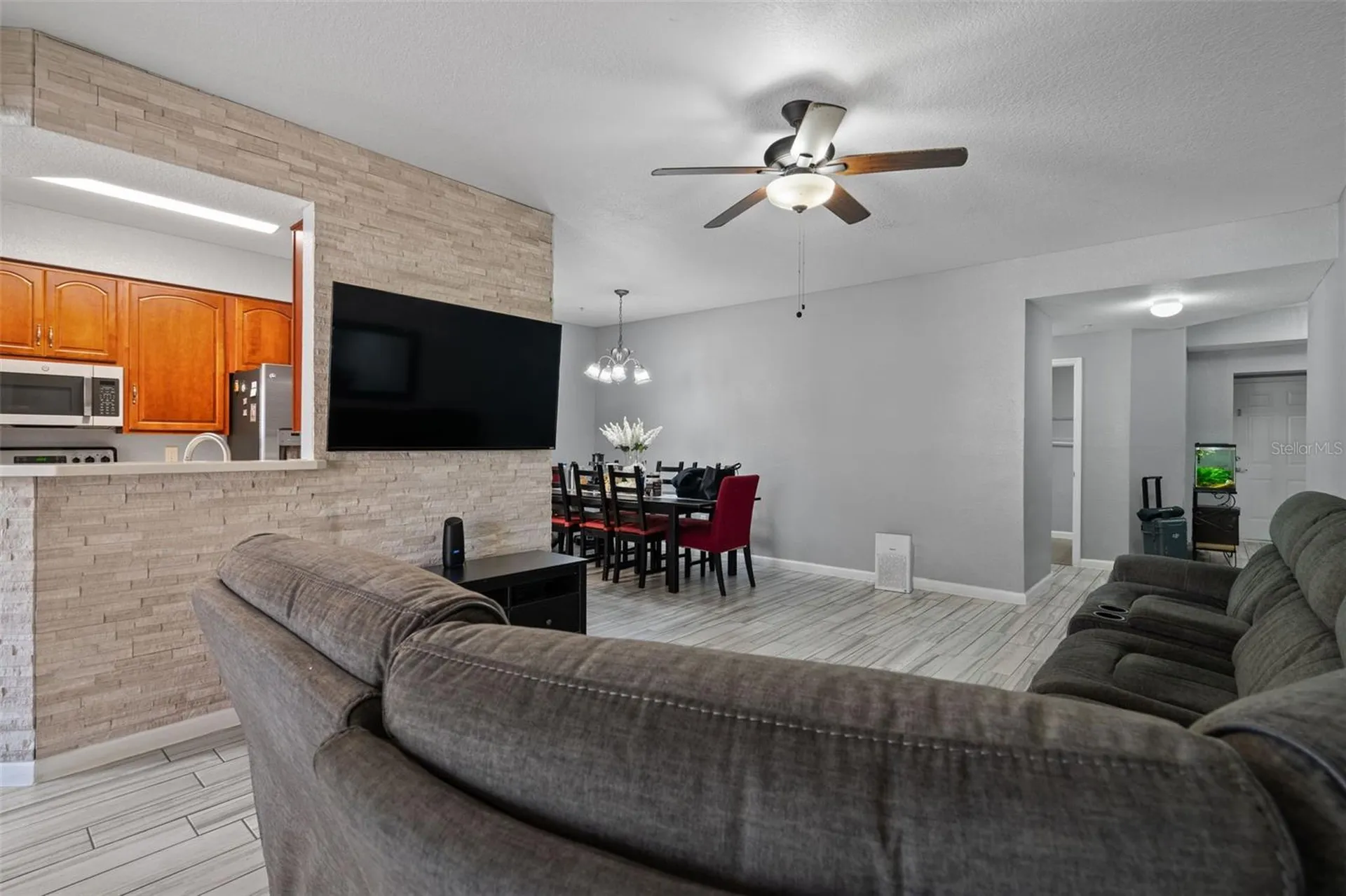 2595 Metro Sevilla Drive Orlando FL 32835