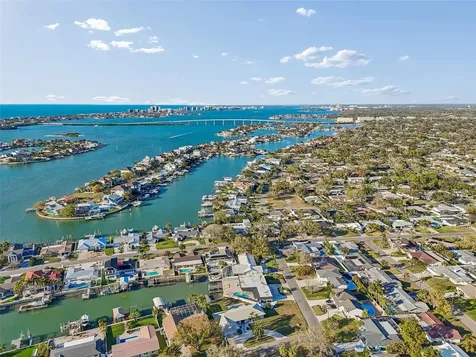 4415 Clearwater Harbor Drive N Largo FL 33770