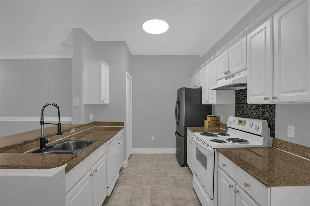 233 Southern Pecan Circle Winter Garden FL 34787