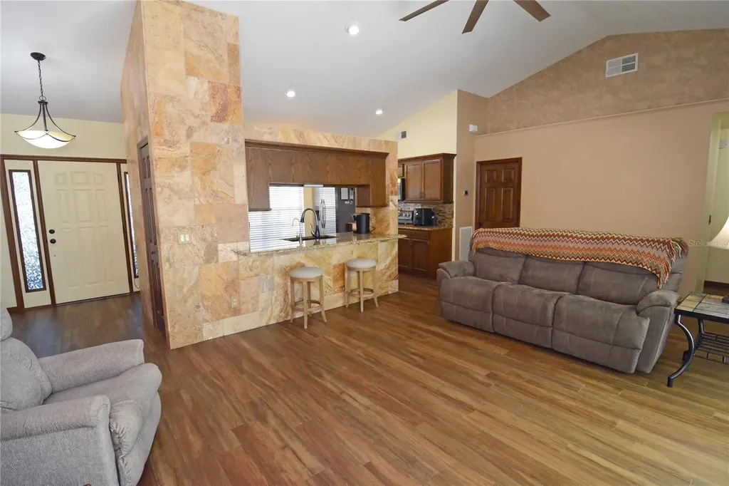 19 Spring Ridge Drive Debary FL 32713