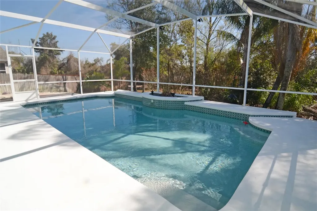 19 Spring Ridge Drive Debary FL 32713