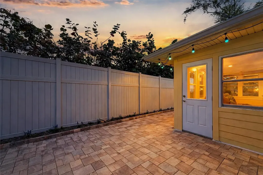 390 301 Boulevard W Bradenton FL 34205