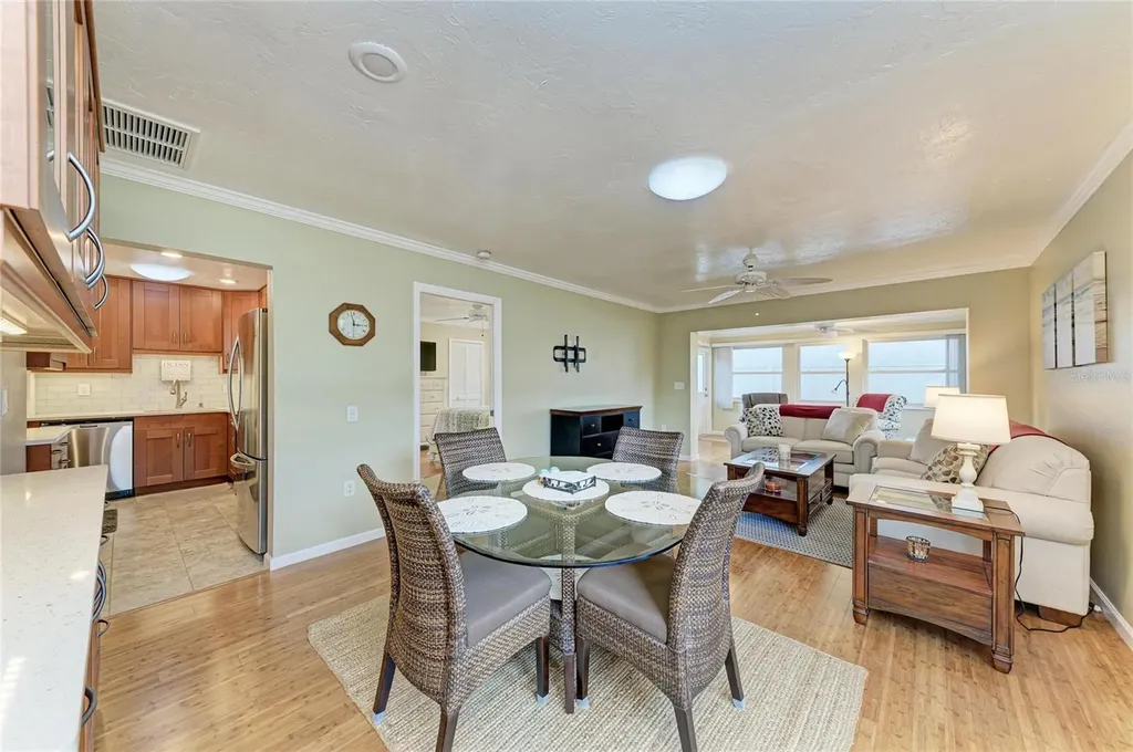 390 301 Boulevard W Bradenton FL 34205