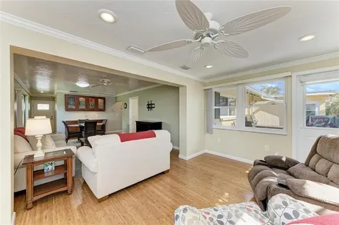 390 301 Boulevard W Bradenton FL 34205