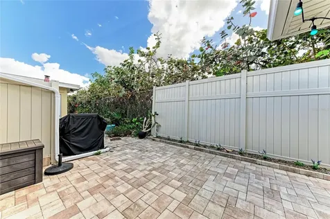 390 301 Boulevard W Bradenton FL 34205