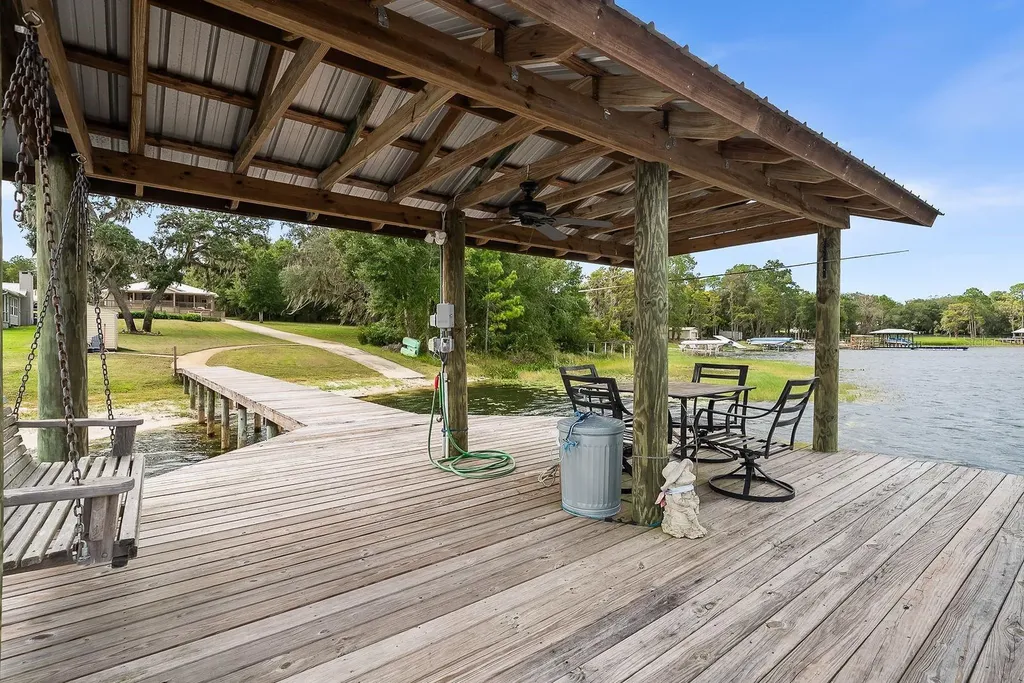 8449 Lilly Lake Road Melrose FL 32666