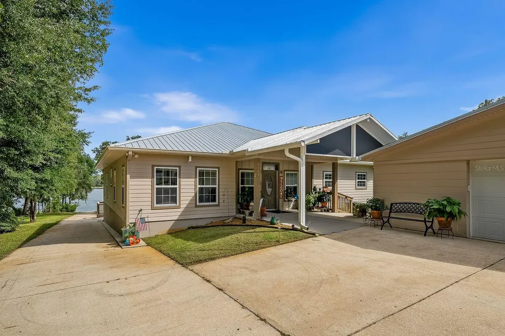 8449 Lilly Lake Road Melrose FL 32666