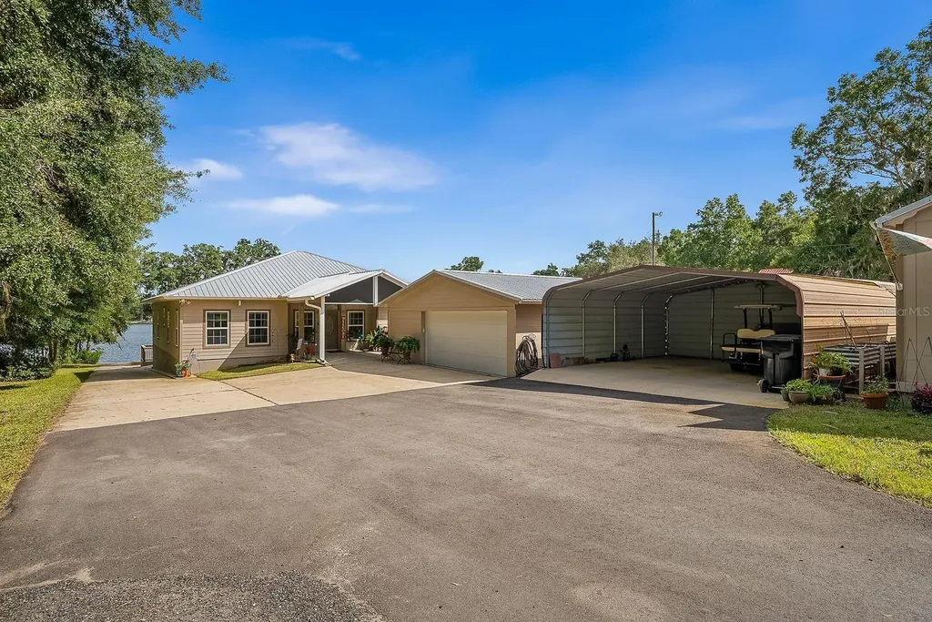8449 Lilly Lake Road Melrose FL 32666