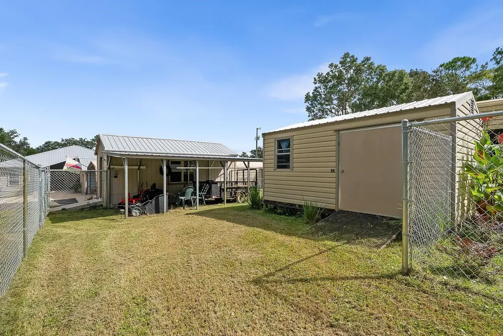 8449 Lilly Lake Road Melrose FL 32666