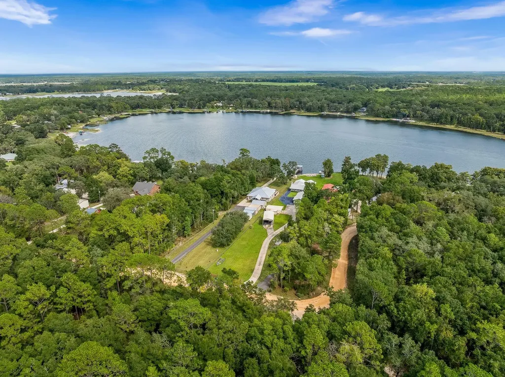 8449 Lilly Lake Road Melrose FL 32666