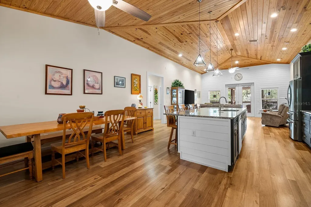 8449 Lilly Lake Road Melrose FL 32666
