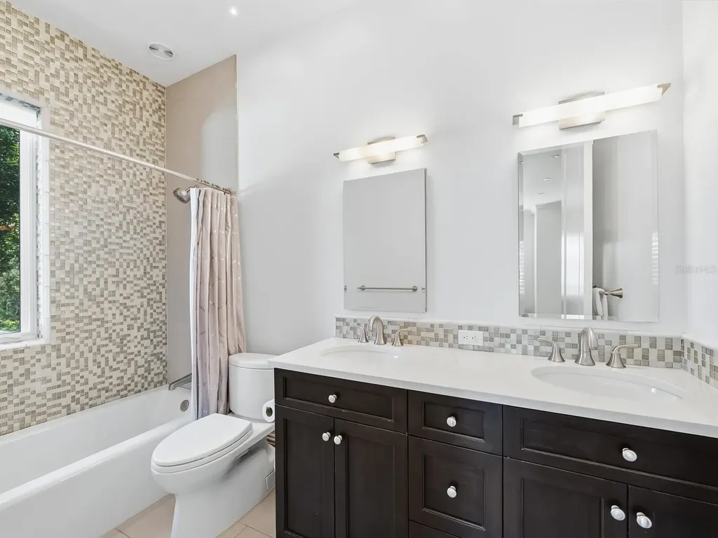 1655 South Drive Sarasota FL 34239