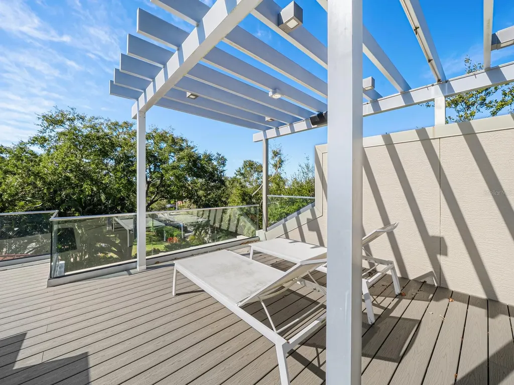 1655 South Drive Sarasota FL 34239