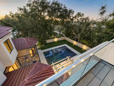 1655 South Drive Sarasota FL 34239