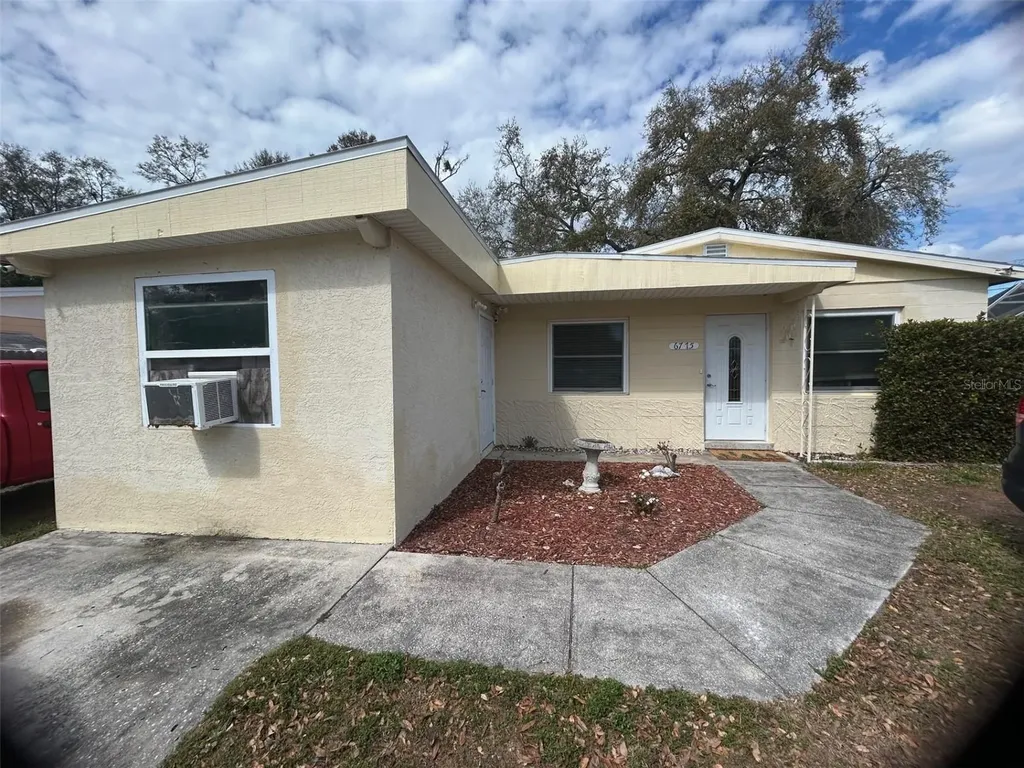 6775 78th Avenue N Pinellas Park FL 33781