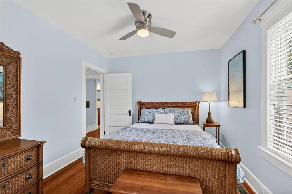 342 S Clayton Street Mount Dora FL 32757