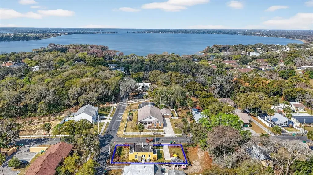 342 S Clayton Street Mount Dora FL 32757