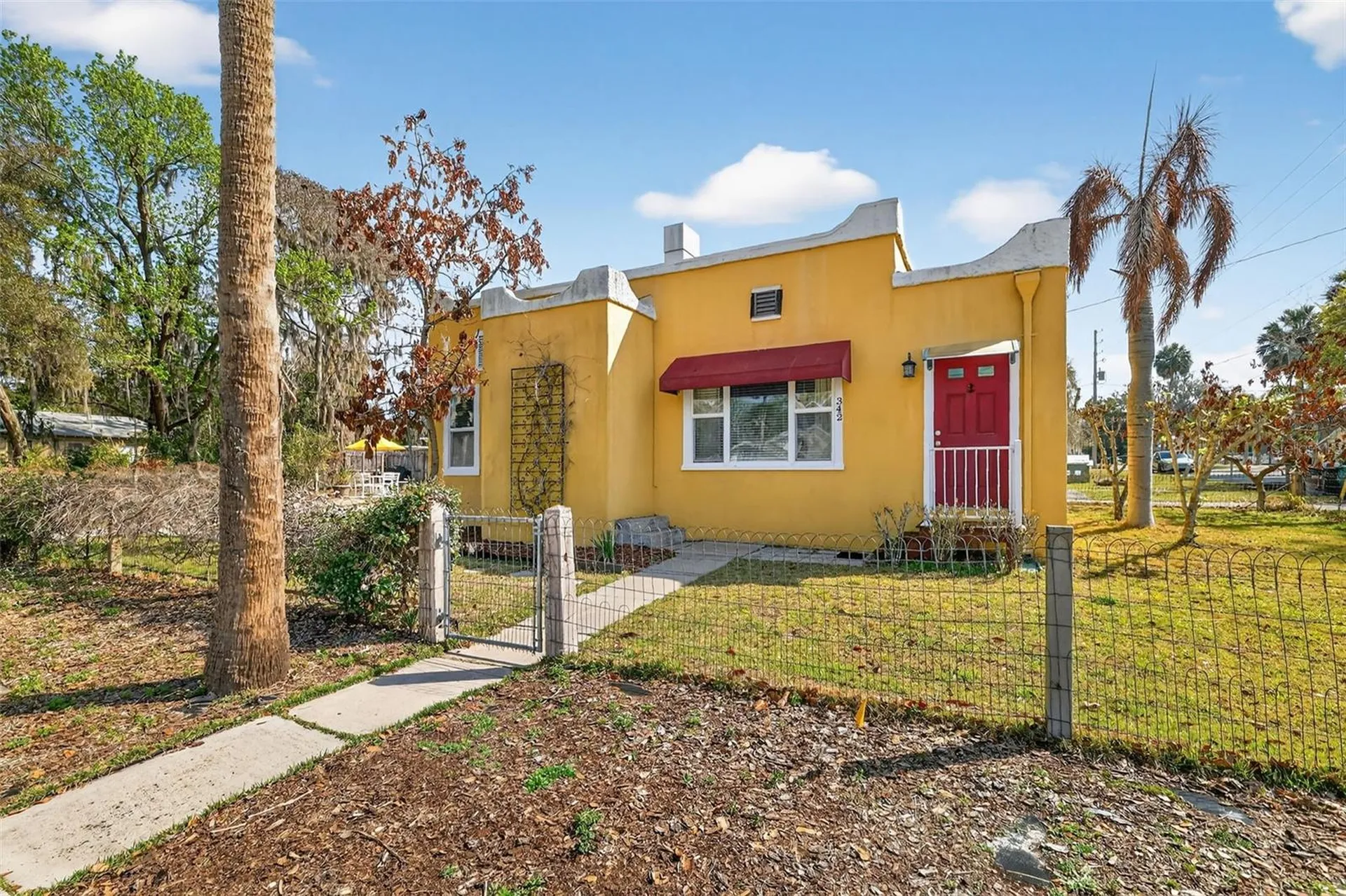342 S Clayton Street Mount Dora FL 32757