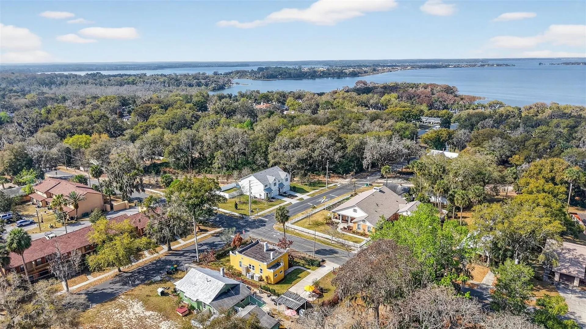 342 S Clayton Street Mount Dora FL 32757