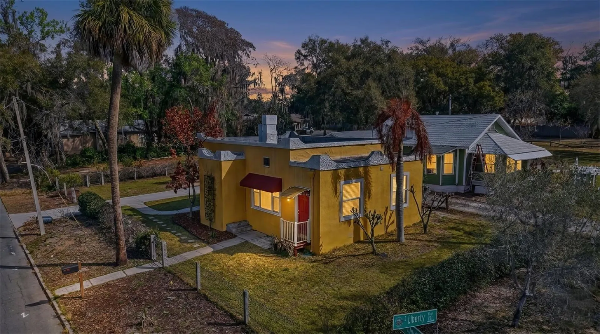 342 S Clayton Street Mount Dora FL 32757
