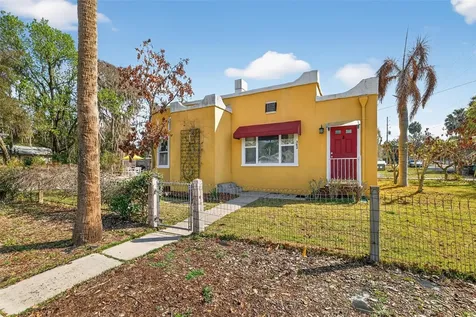 342 S Clayton Street Mount Dora FL 32757